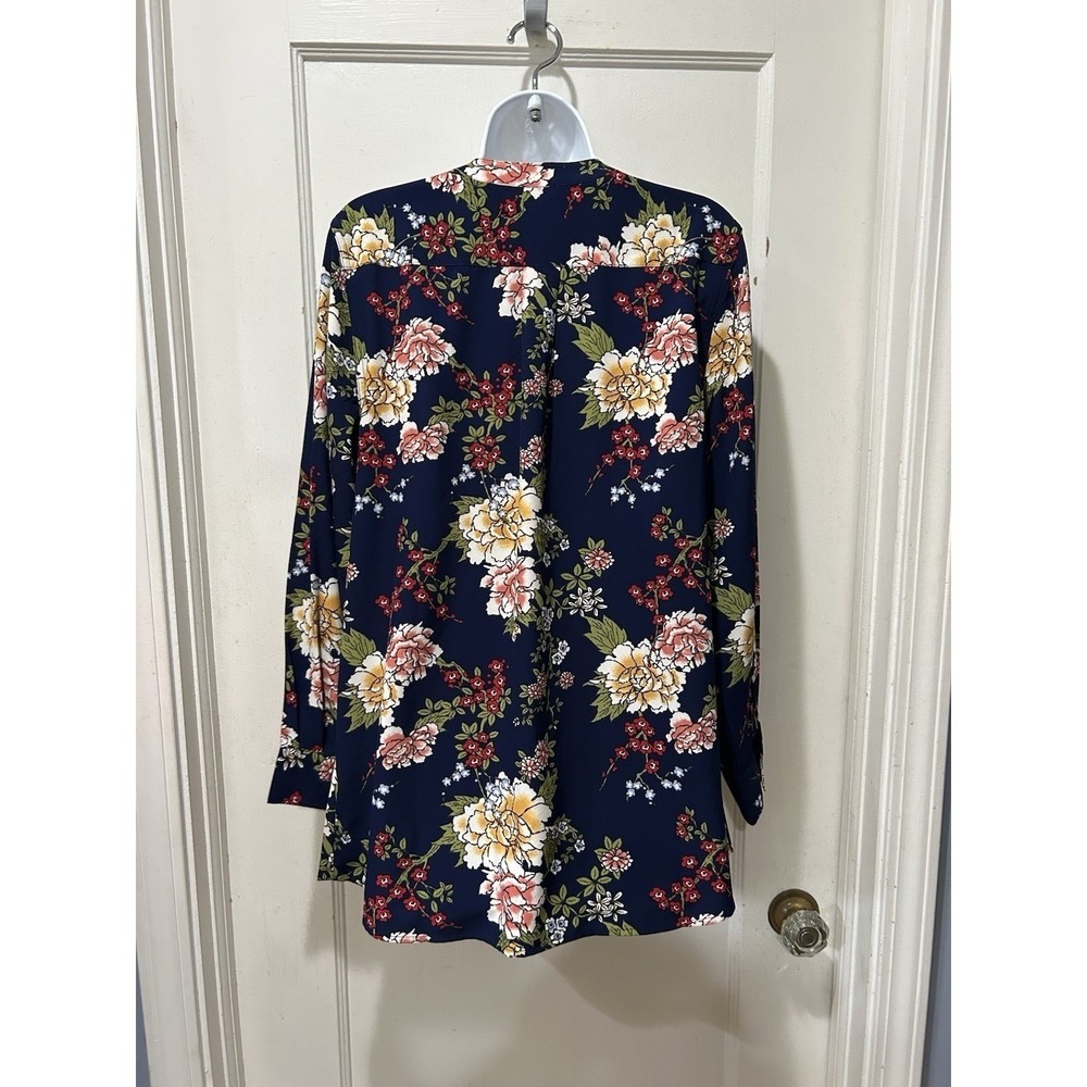D&Co Denim Company Navy Floral Print Button Down Shirt Women's Medium - Picture 6 of 6
